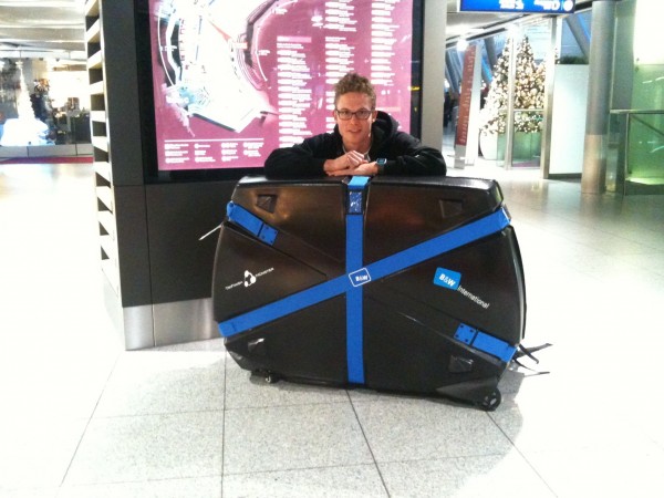 Daniel mit B&W Koffer im Trainingslager